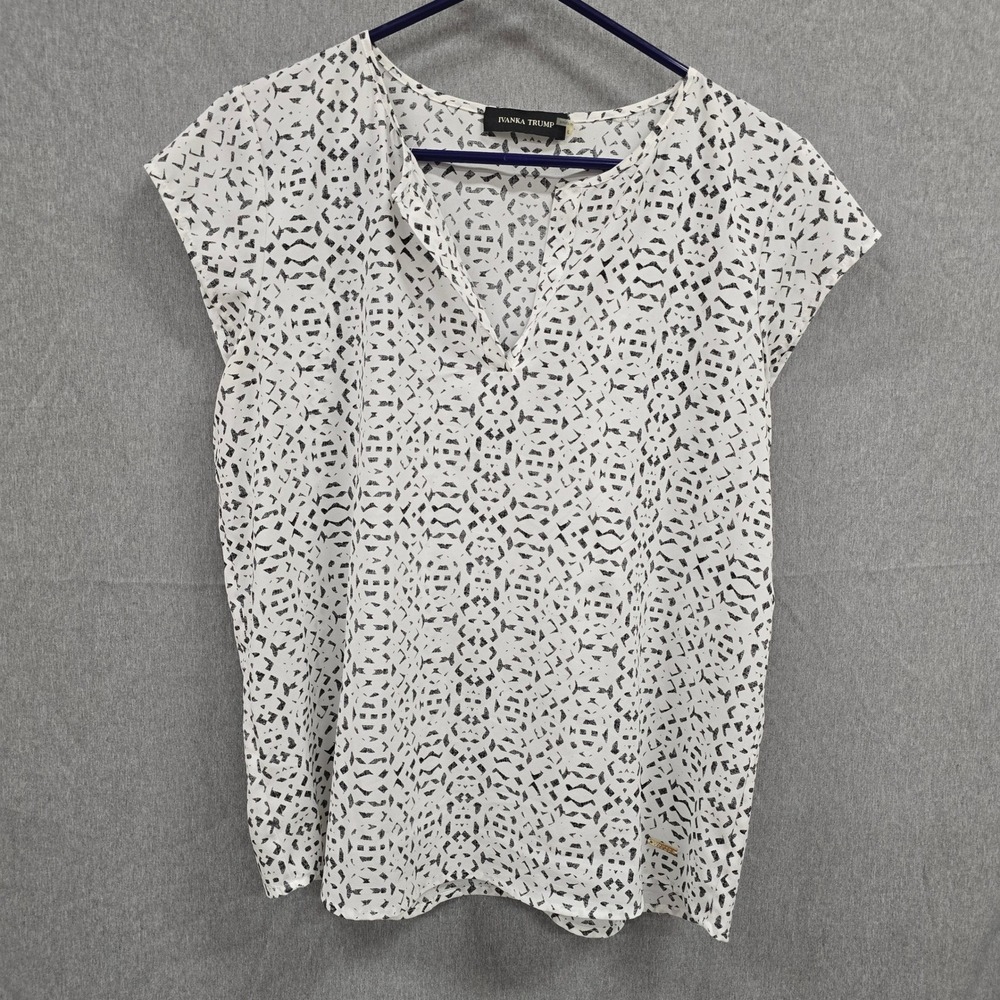 Ivanka Trump Womens Black White Geometric Print Split V-Neck Blouse Top Large